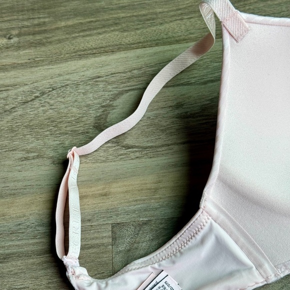 Victoria’s Secret T-shirt Light Pink Striped Lightly-Lined Wireless Bra 34D - Picture 10 of 16